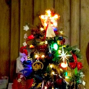 Hallmark 1981 Santa ornament